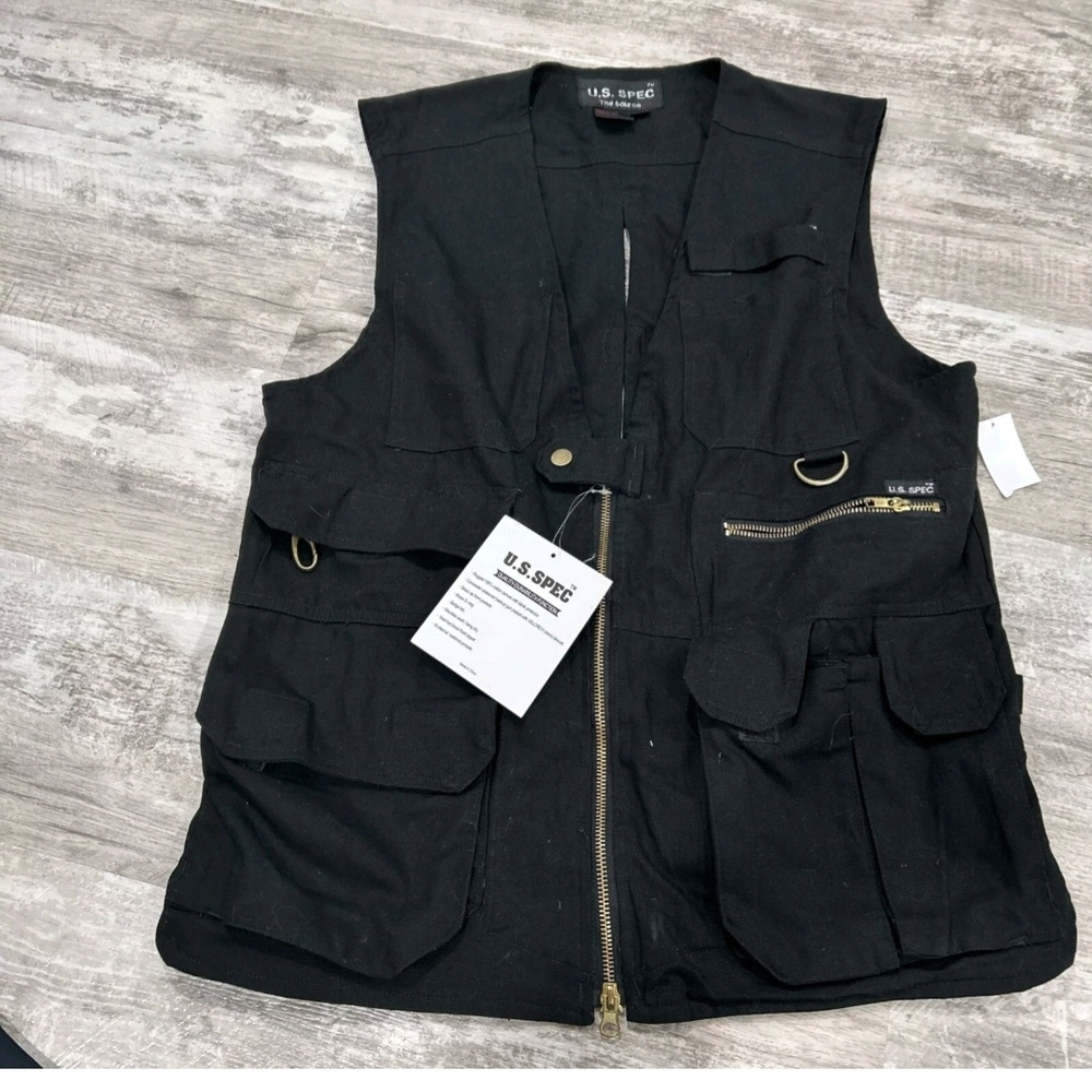 NEW WITH TAGS MENS Black Tactical Vest